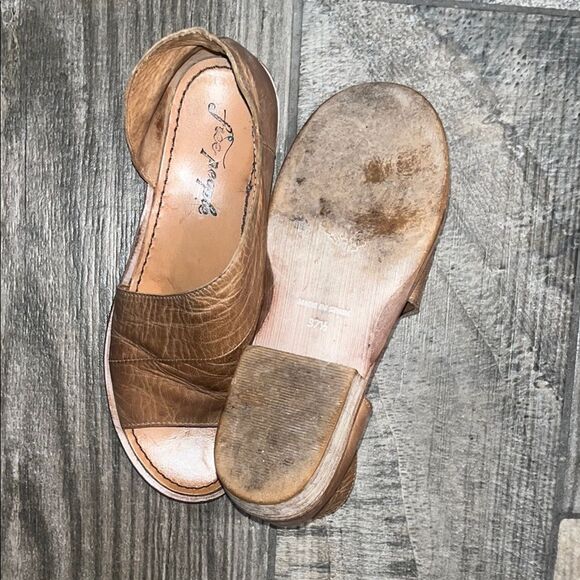 Free People rugged Brown Mules with Suede Finish - Picture 4 of 5